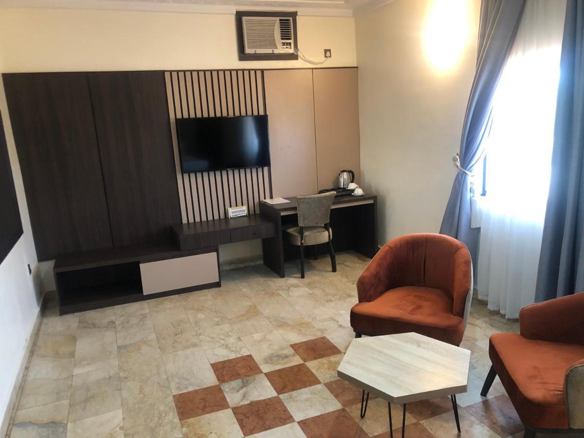 Roban Hotels Limited Ενούγκου Εξωτερικό φωτογραφία